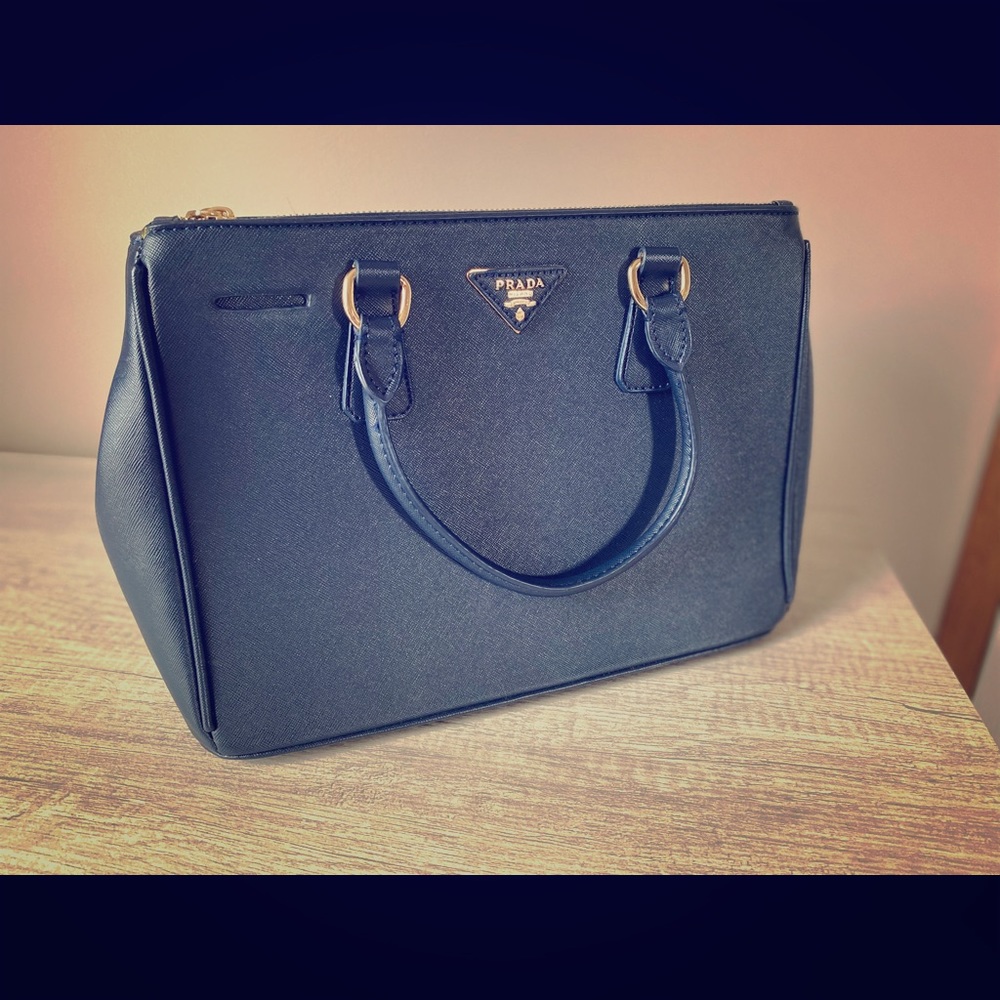 🆕✨ Medium Saffiano Leather Prada Galleria Bag 🆕✨